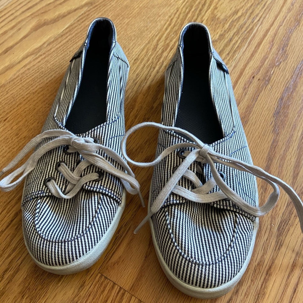 Women’s Vans Slip Ons Navy Stripe